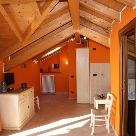 Casale Fe-Wo - Appartamenti Con Vista Lago Cannero Riviera Luaran gambar