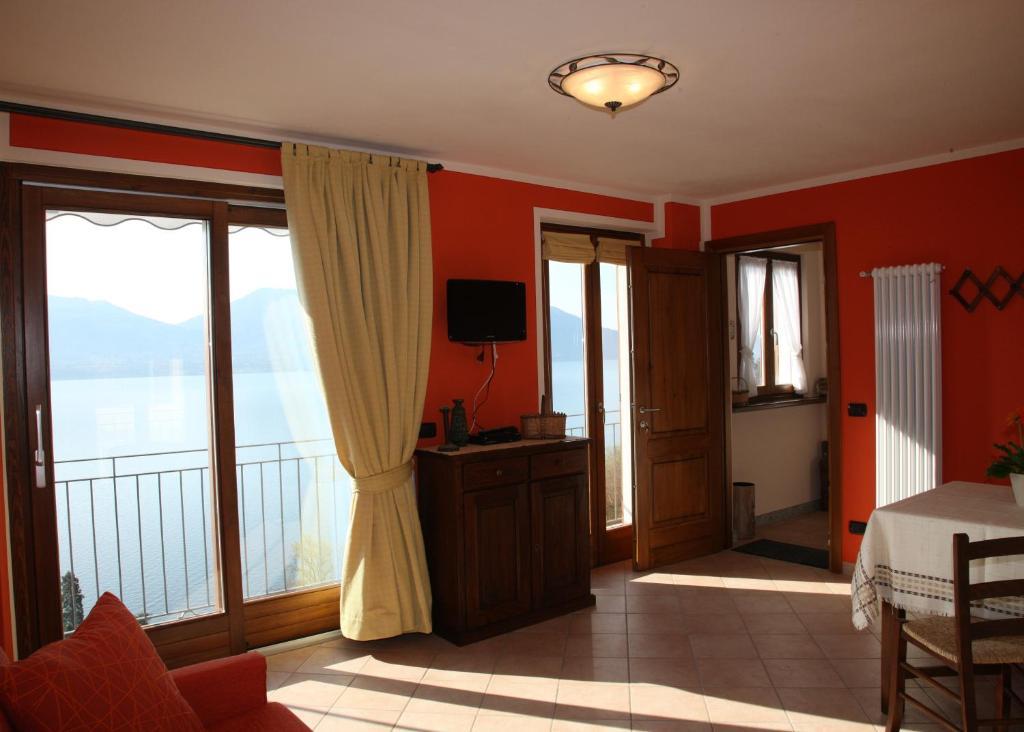 Casale Fe-Wo - Appartamenti Con Vista Lago Cannero Riviera Bilik gambar