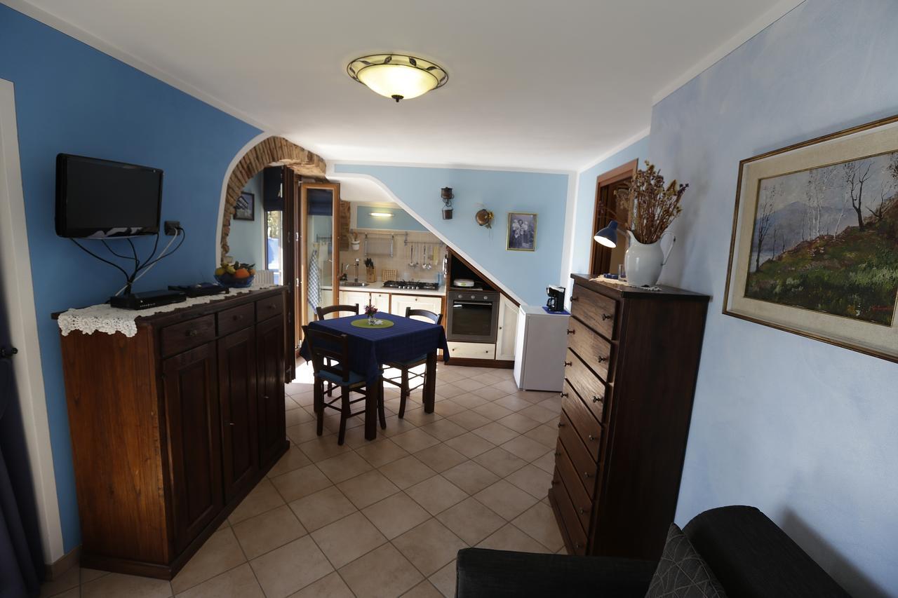 Casale Fe-Wo - Appartamenti Con Vista Lago Cannero Riviera Luaran gambar