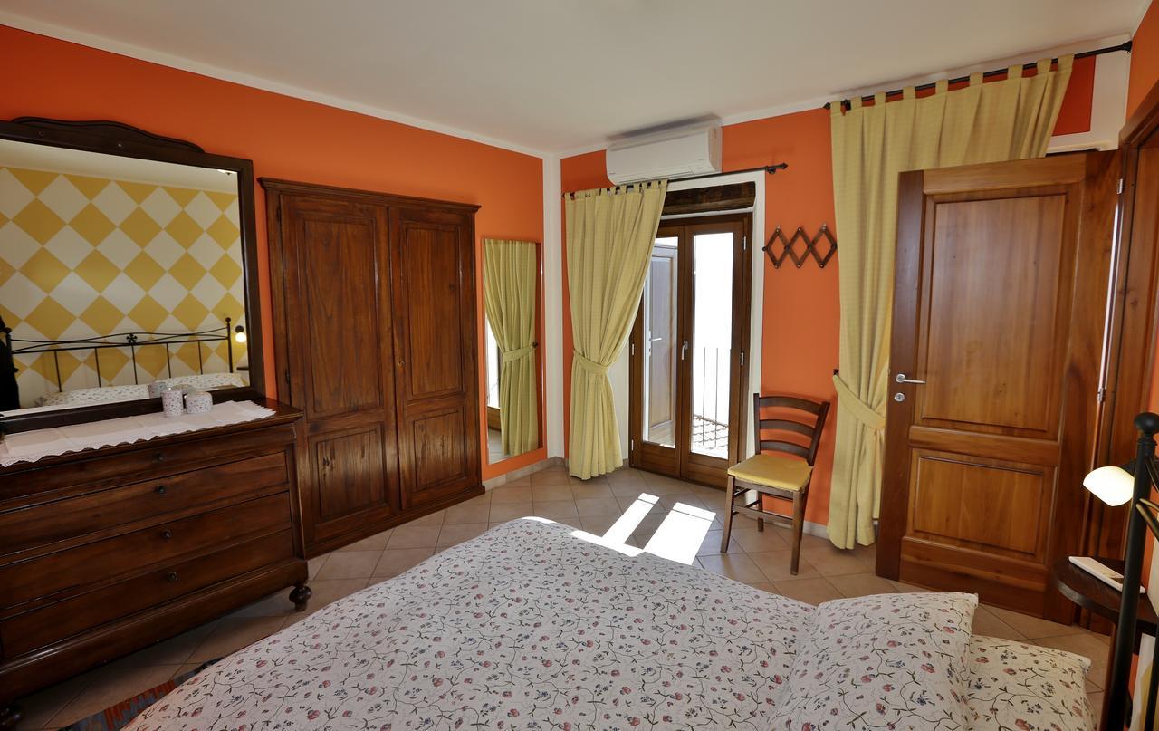 Casale Fe-Wo - Appartamenti Con Vista Lago Cannero Riviera Luaran gambar