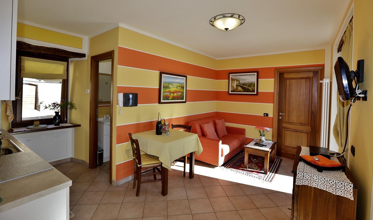 Casale Fe-Wo - Appartamenti Con Vista Lago Cannero Riviera Luaran gambar