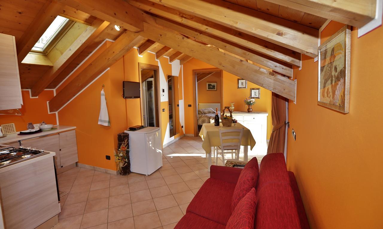 Casale Fe-Wo - Appartamenti Con Vista Lago Cannero Riviera Luaran gambar